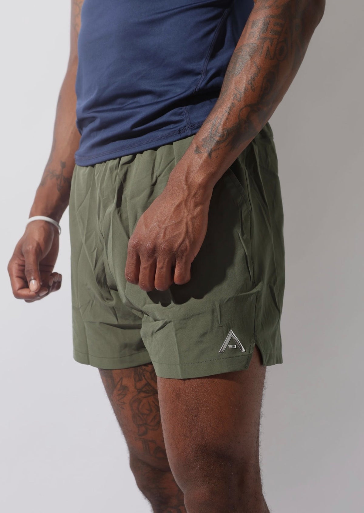 Men’s Essential 5' Shorts - Moss